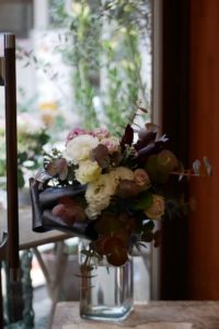 くすみカラーのブーケ